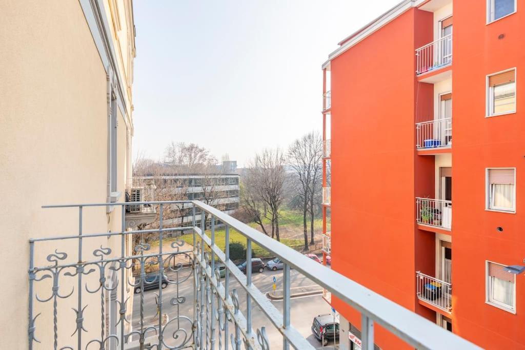 Modern Apartment In Milano Centrale Next To Metro M5 - Sarca 73 Екстер'єр фото